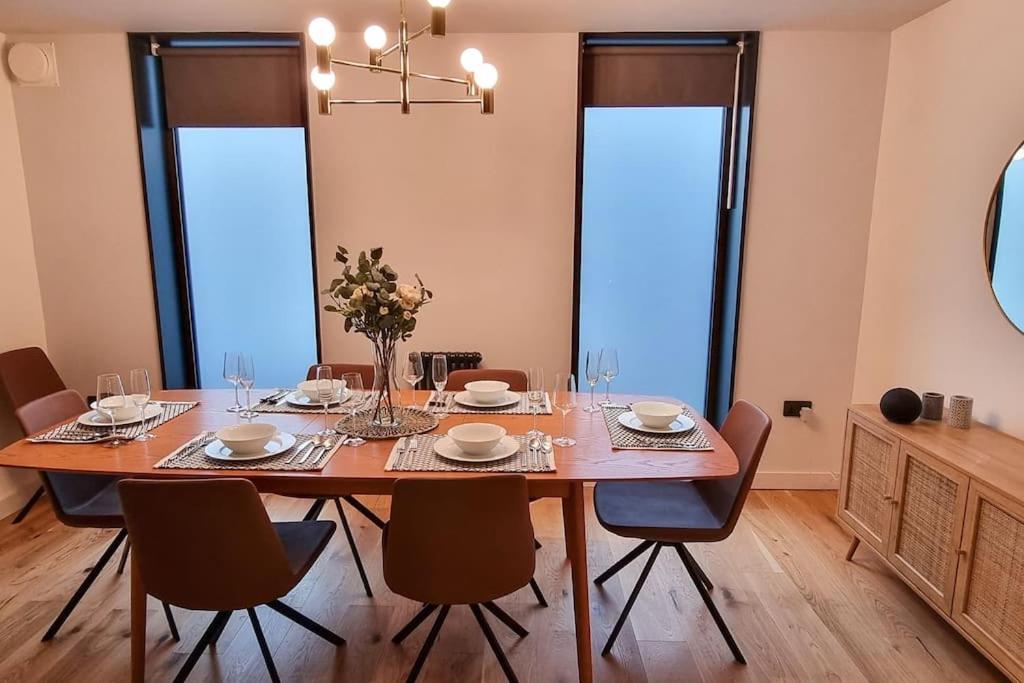 Stunning Luxury Townhouse In Centre Of Manchester Exterior photo